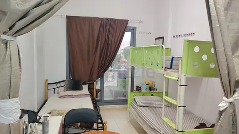 Executive Single Bed Space Available in Al Baraha, Deira, Dubai near AL Kuwait Hospital