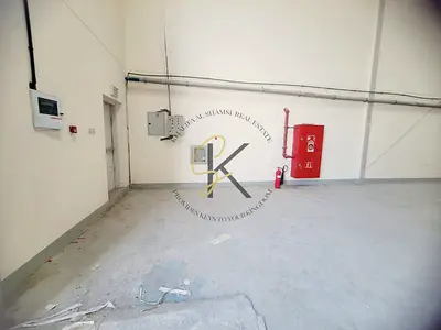 🏭 Spacious Warehouse for Rent | 2600 Sqft | Prime Industrial Location in Industrial Area 12 – Sharjah 🚛✨