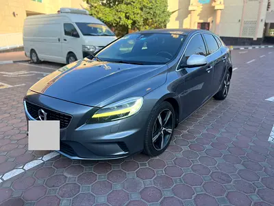 2018 Volvo V40 T5 R-Design - GCC Specs - Very Clean Car