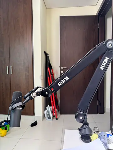 Shure SM7B mic - focusrite scarlett 2I2 - Cloud microphones - rode arm