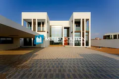 Single Row 5BR | Huge Plot | Next To Waterfront