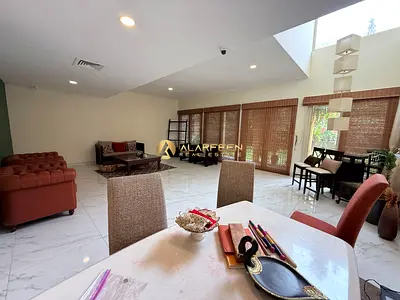 5BR Huge Villa l Unique Availability l Landscaped