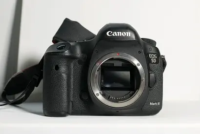Canon EOS 5D Mark III DSLR body — used, good condition