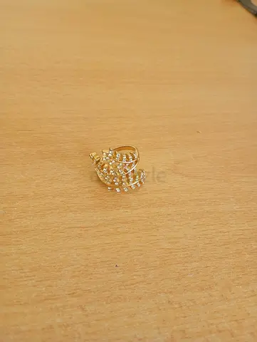 Elegant Spiral Design Ring