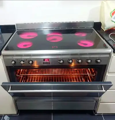 SMEG Italian 5-Burner Electric Ceramic Cooking Range 90x60 CM Dual Fan Dual lights Oven