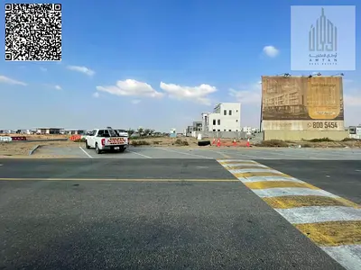 للبيع ارض سكني استثماري فيلل في امارة عجمان منطقة الباهية  تقع الارض في مشروع الباهية هيلز  تقع الارض علي مساحة ارض 280 متر مربع  3014 قدم مربع  الارض