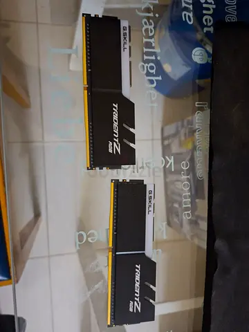 G.Skill Trident Z DDR4 RAM stick - used .3000 MT/s (PC4-24000),8gx2