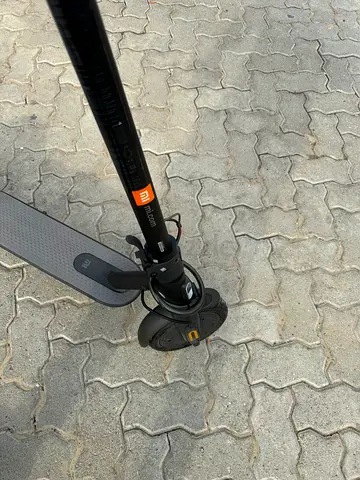 Used electric scooter — working, minor cosmetic wear
