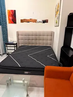 Master room available for rent