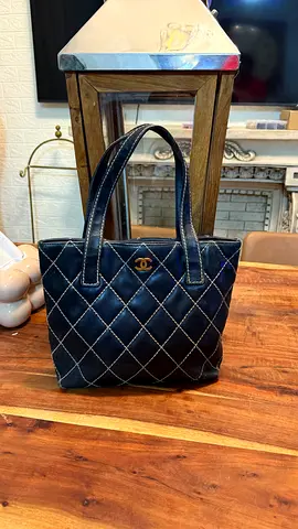 Small chanel tote bag