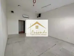 BEST DEAL IN TOWN READY FRONT SIDE NEXT TO CORNER SHOP IN FRANCE P23