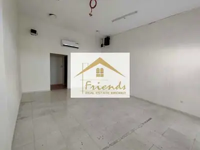 BEST DEAL IN TOWN READY FRONT SIDE NEXT TO CORNER SHOP IN FRANCE P23