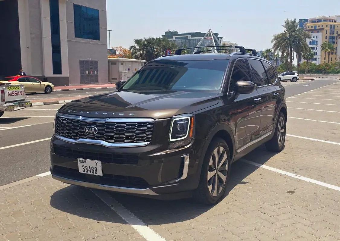 Kia Telluride 2020 — photo 1 of 18
