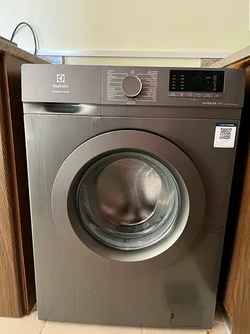 Electrolux front-load washing machine - working condition- Pick up only