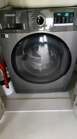 Samsung 2‑in‑1 Washer  Dryer Combo – 8kg Wash / 6kg Dry (Silver) – Excellent Condition