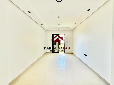 Brand new Unit with Huge Balcony & Wadrobe/ Master bedroom/