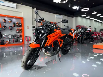 KTM 1390 SUPER  DUKE R