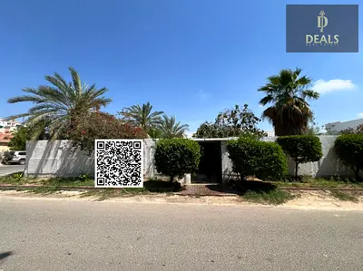 فيلا فاخرة زاوية للبيع بالقرب من الكورنيش | 7204 قدم مربع | 3 غرف نوم | الصف الثاني | موقع مميز | موقف سيارات مغطى | مساحة خارجية واسعة | 3.4 مليون در