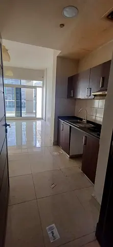 Studio Large with balcony ready to move multiple options