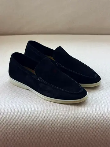 Loro paina men sheos