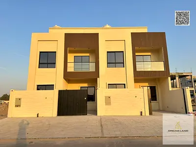 فيلا من المالك مباشر تشطيب شخصي ع شارع رئيسي قريب جميع الخدمات تملك حر لجميع الجنسيات وبدون دفعة مقدمة في أرقي مناطق عجمان. .