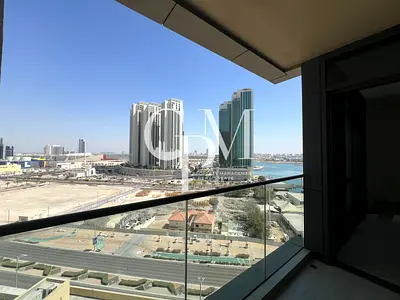 شقة غرفة نوم في طابق مرتفع | مطبخ مفتوح | طابق مرتفع | شاغرة
