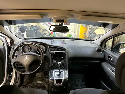 AMAZING PEUGEOT 5008 - YEAR 2015 - FULL SERVICE HISTORY