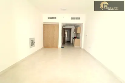 استوديو بالطابق العلوي | إطلالة على المسبح | شرفة | Binghatti Stars DSO