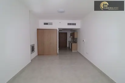 استوديو بالطابق العلوي | إطلالة على المسبح | شرفة | Binghatti Stars DSO