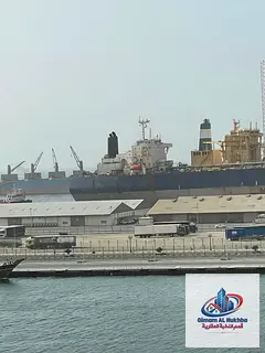 The best 1-bedroom apartment with a living room in Al Shuwaiheen, featuring a balcony with a very di