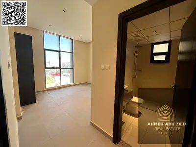 أجمل غرفتين وصالة أول ساكن للإيجار بالجرف 3 عجمان، بلكونة، تكييف مركزي، خزائن حائط، موقع مميز قريب من مخرج دبي والشارقة، 4 أو 6 دفعات