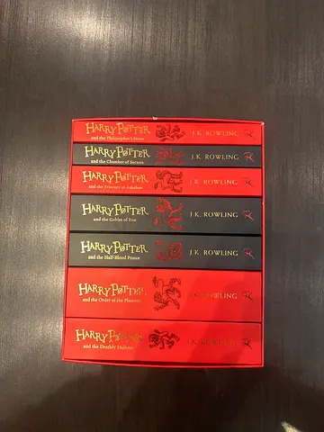 Harry Potter Hogwarts House Edition - Gryffindor Boxed Set — Complete Collection.