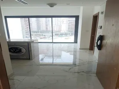 POOL VIEW | MODERN 1BR | HIGH YIELD