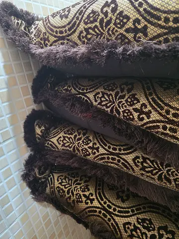 5 Majlis pillows with cover