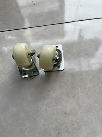 Set of 4 pair of nylon swivel caster wheels with mounting plates