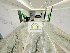 Luxurious Studio Front of Park !! Covered Parking