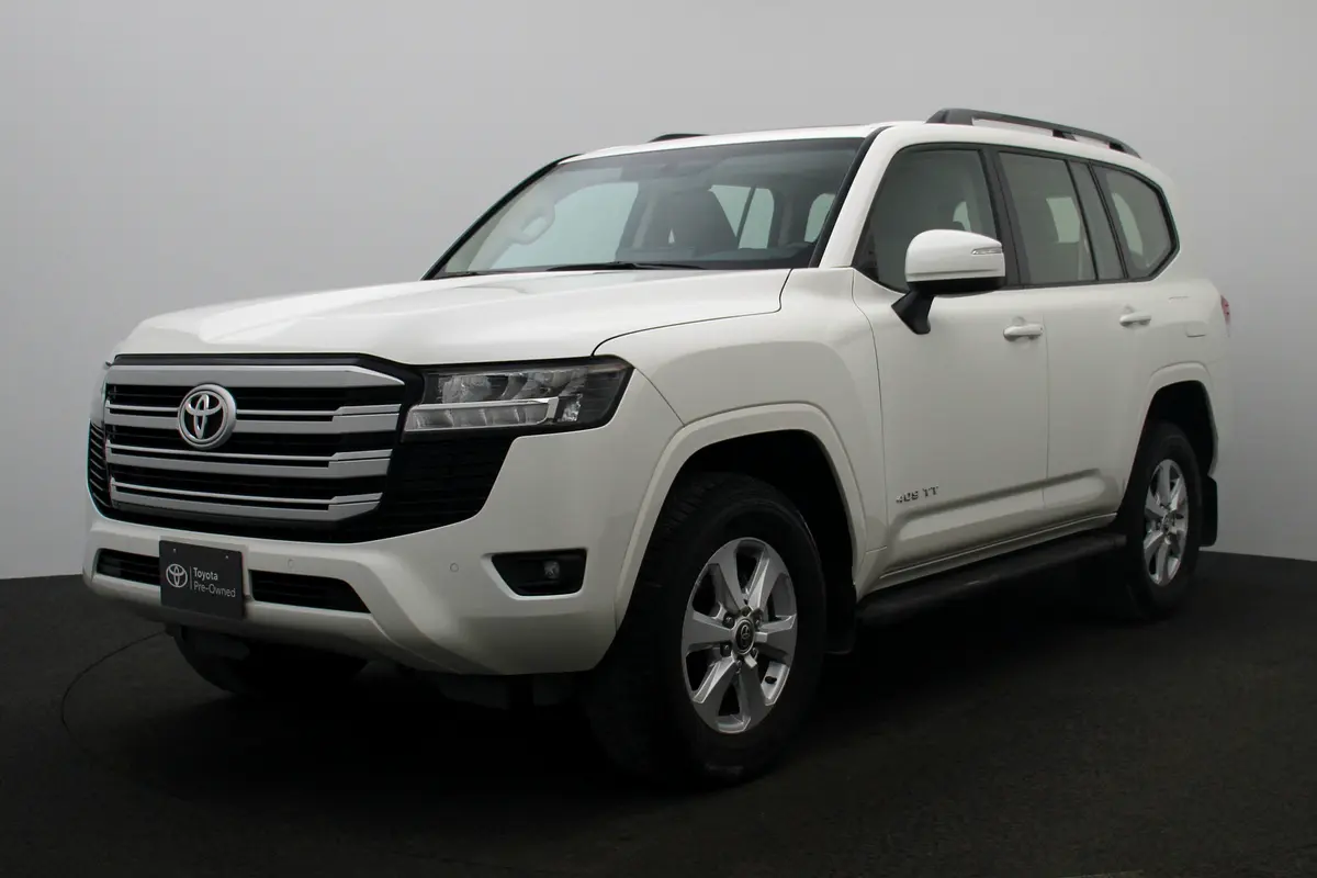 Toyota Land Cruiser 2024 — photo 1 of 19