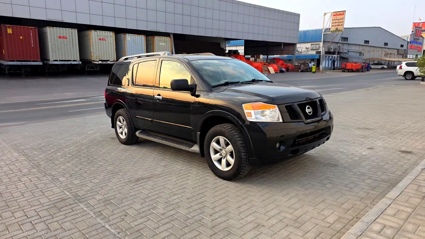 Nissan Armada 2015 — photo 1 of 10
