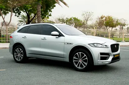 2018 Jaguar F-Pace R-Sport | GCC Specs | Low Mileage