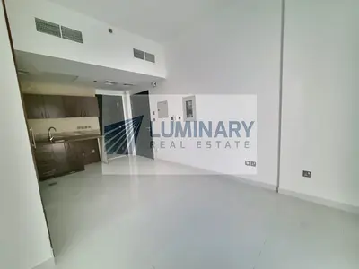 Specious well maintained big size with all amenities