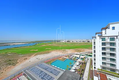 Pristine 3BR Apt plus Maids | Overlooking the Golf Course and Pool