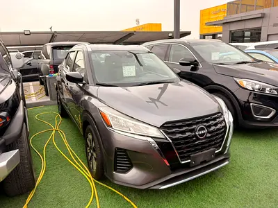 2023 Nissan Kicks S - American Specs - Like New!
