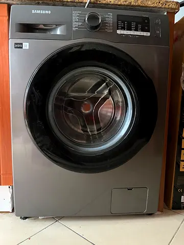 My Samsung front-load washing machine - like a new condition