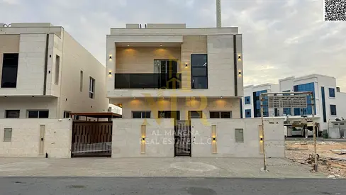 للبيع فيلا  طابقين  وروف بموقع مميز شامل رسوم التسجيل والتمليك - تشطيبات ممتازة - مساحة بناء واسعة - تملك حر لجميع الجنسيات فرصة مميزة للبيع بسعر مميز
