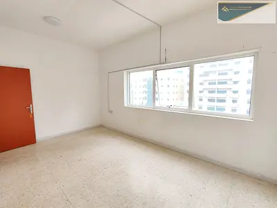 1BHK APARTMENT NEAR KING FAISAL ROAD BUS STOP WITH CENTRAL AC GAS IN 29K QASIMIA