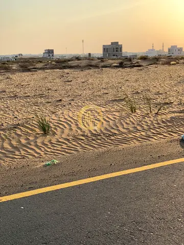 للبيع ارض في مشروع المطرق ضاحية الرويضات  موقع مميز جدا . ثاني قطعة من شارع 97  تملك حر لجميع الجنسيات العربية