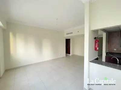 LAKE VIEW | READY TO MOVE | NEAR TO METRO