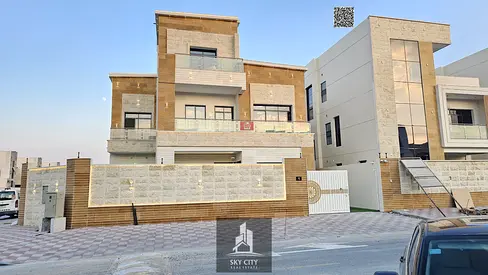 Villa for sale, including registration and ownership fees, on the main street, ready to move in, in one of Ajman's most prestigious areas. Freehold ow