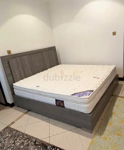Top quality Italian Brand Bed with Mattresses Brand new