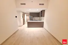 Spacious Unit | Chiller Free | Vacant